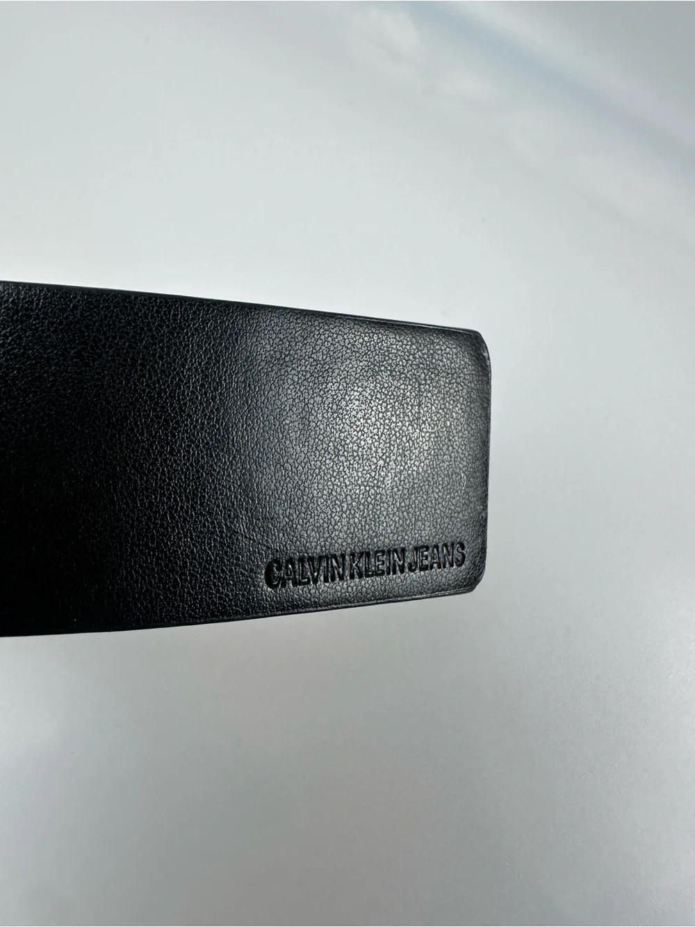 Calvin Klein Jeans Reversible Belt – Size M – Black & White